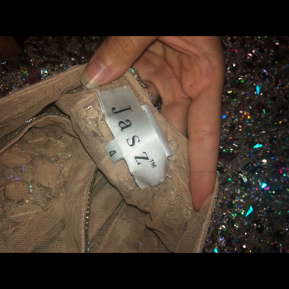Prom dress - Picture 5 of 8